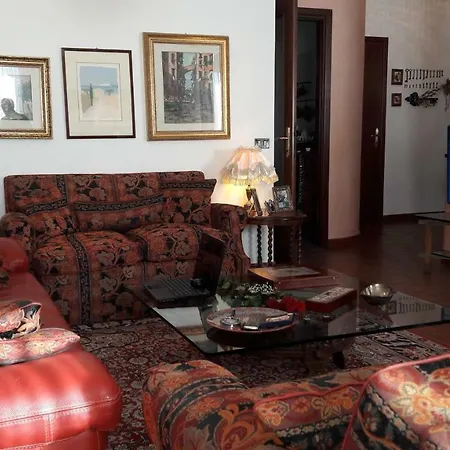 فندق مبيت وإفطار Da Zio Sasa مارانو